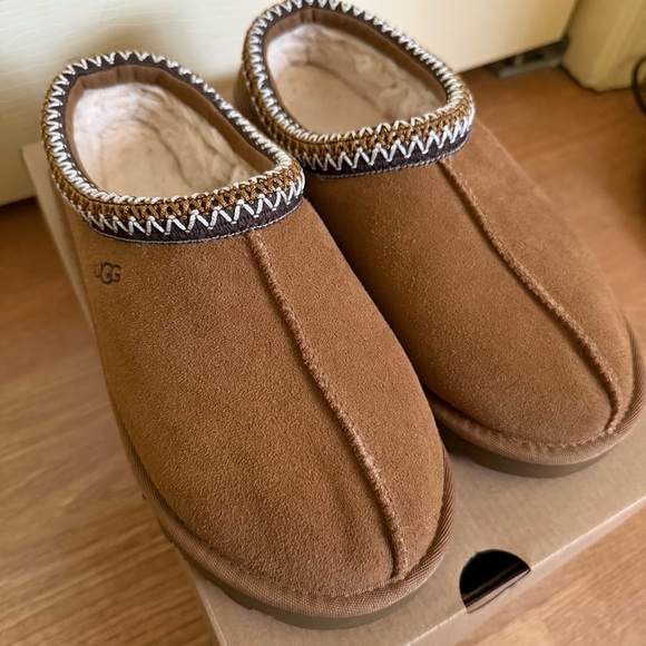 UGG Tasman Suede Slippers - Picture 3 of 10